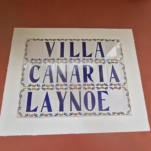 Canaria Laynoe , Guaza España